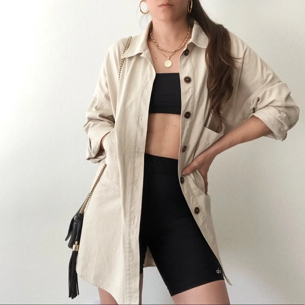 Relaxed Oversided Shirt - Picture 2 of 9